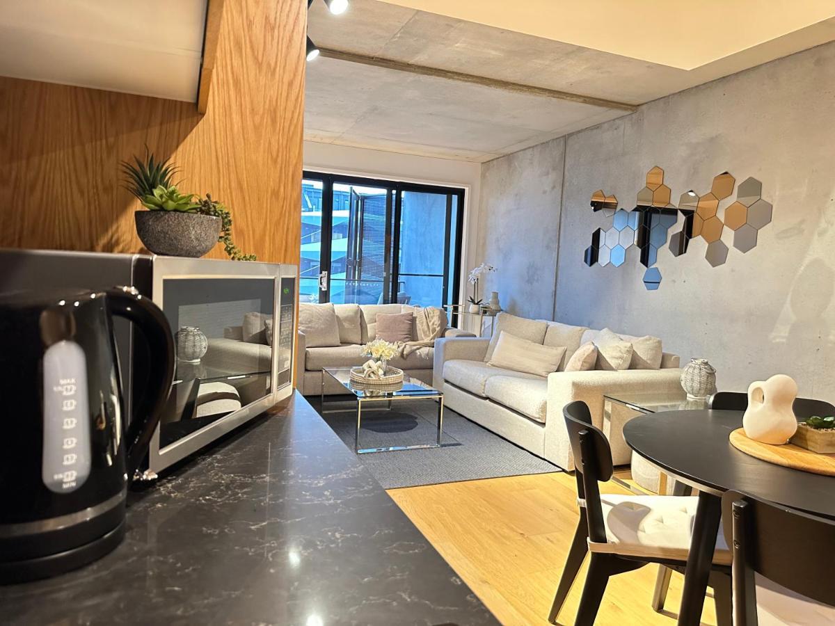 Palko - Luxury In The City Canberra Esterno foto
